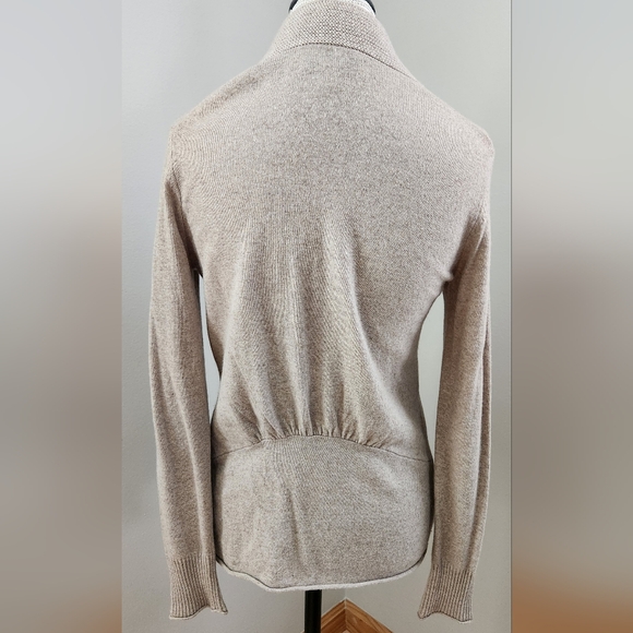 BANANA REPUBLIC cashmere blend ecru/ beige color cardigan in size S - Picture 5 of 10